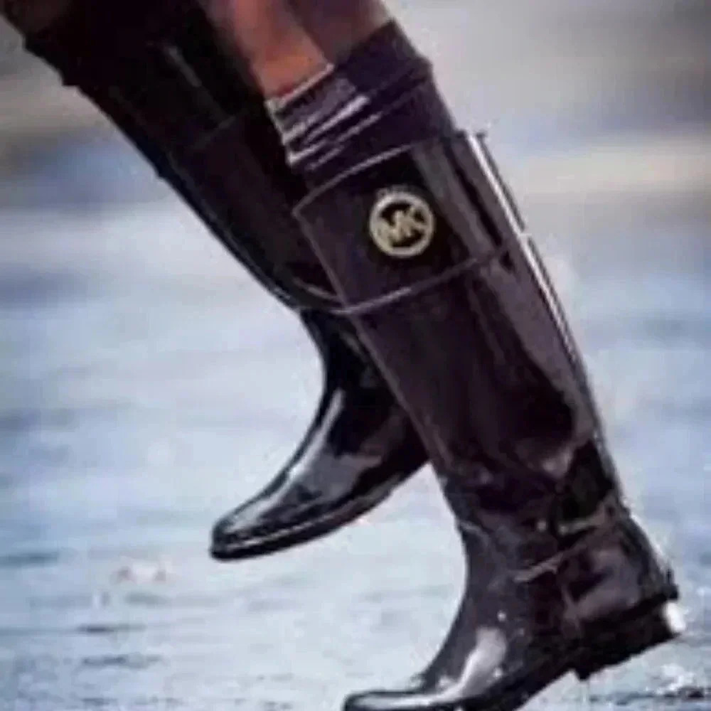 Michael Kors Fulton Black Rubber Knee High Rain Boots Gold Logo Medallion 8